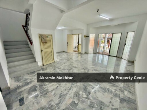 2 Storey Terrace Jalan Paladium Seksyen 7, Shah Alam Selangor