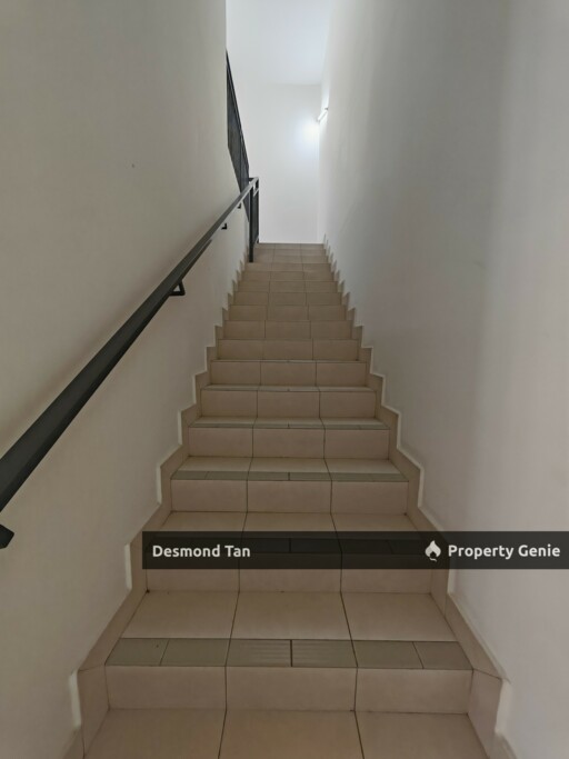 2 Storey Pastura Iringan Bayu, Laman Sendayan, Seremban, Mambau (Facing No House)