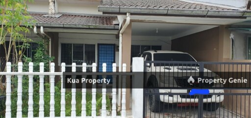 Single Storey Terrace Intermediate House For Sale! Located at Samarindah, Samarahan