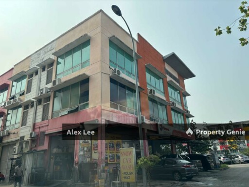 Taman Bukit Serdang 4 Storey Shop, Freehold