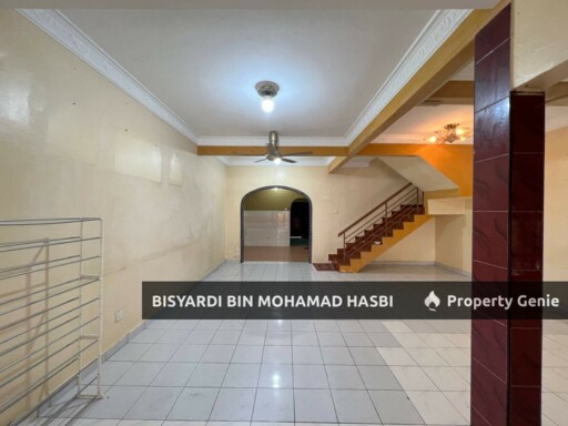 FULLY RENOVATED 2 STOREY TERRACE, BANDAR TASIK KESUMA, BERANANG .
