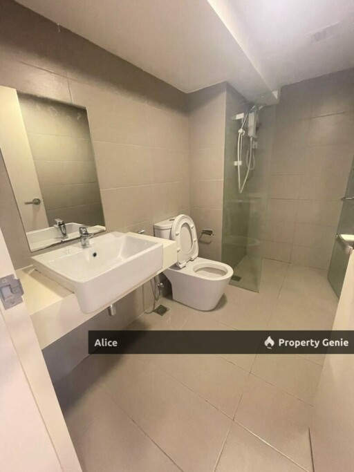 Ekocheras Residence Near MRT with Carpark
