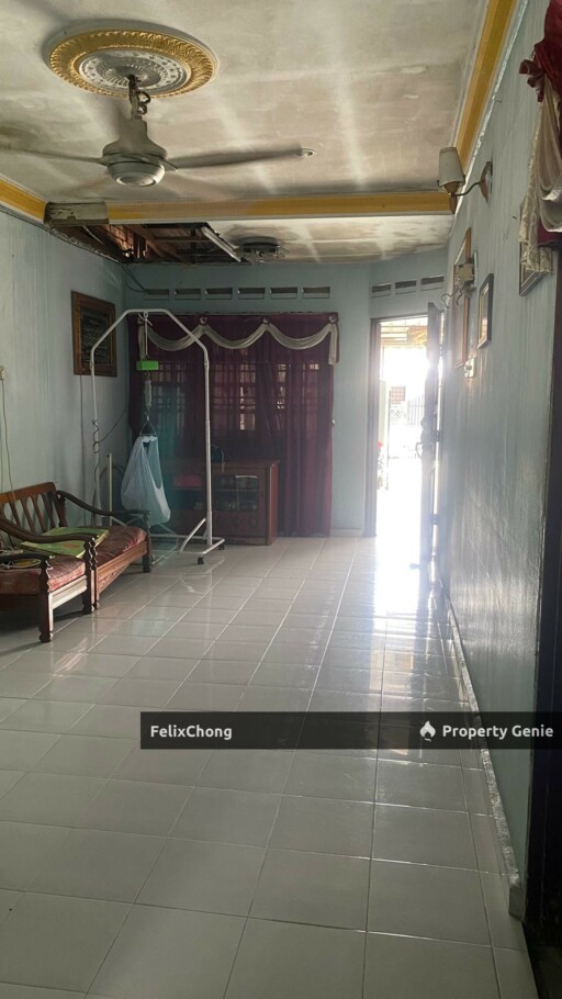 Taman Universiti 1 Sty Low Cost,Jalan Kejayaan,Skudai,Renovated