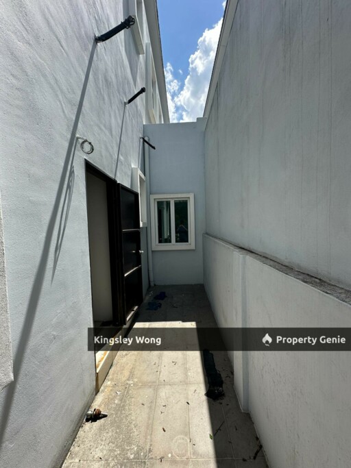 Tasek Nova Chemor Brand New Double Storey Semi D Gated & Guarded Near Aeon Kinta Lotus
