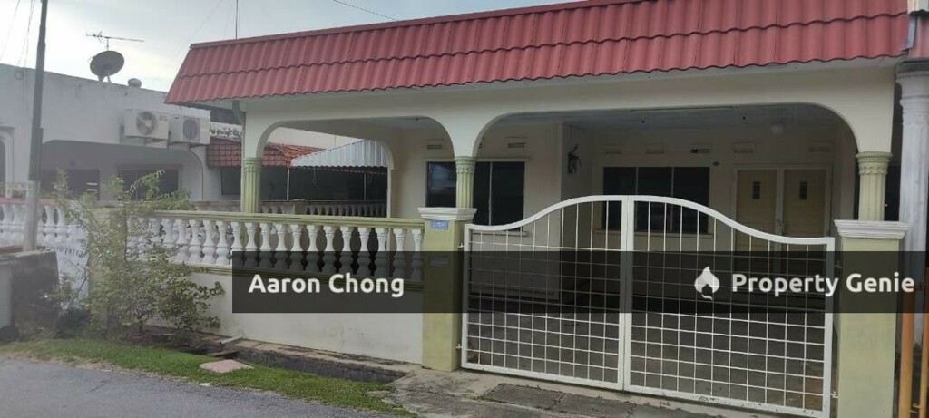 Kampung Lapan Single Storey Terrace