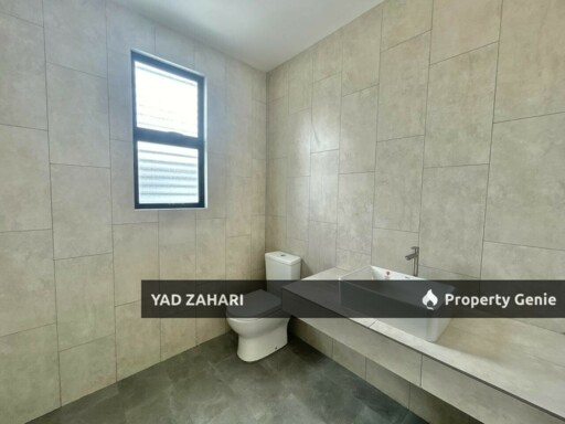 Balcony with View & Semi Furnished @ Lambaian Dua Residence, Kajang