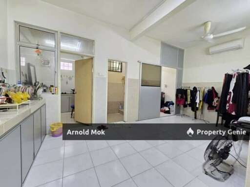 Horizon of Comfort | Double Storey Intermediate at Bukit Indah