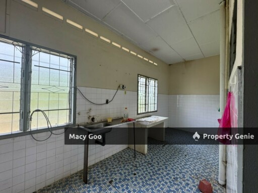2 Storey Terrace Kampung Enam