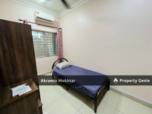 IFRERHOLD, CORNER UNIT & FULLY FIRNISHED | 3 Storey Terrace Taman Universiti, Bangi