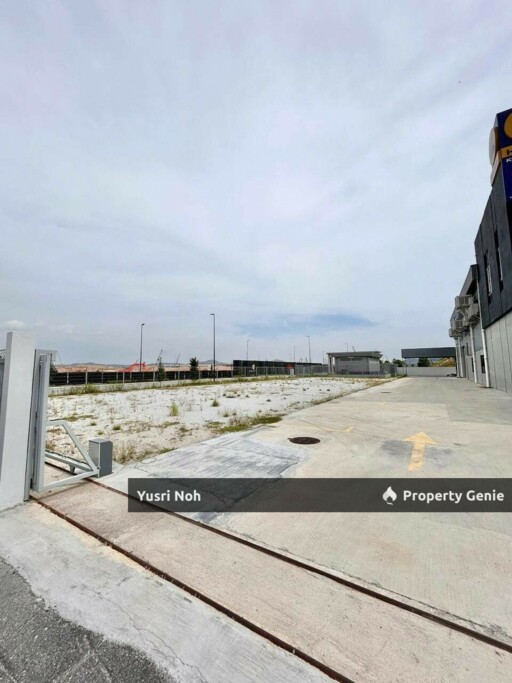 2-Storey Corner Unit Office & Warehouse Eco Business Park V, Puncak Alam, Selangor