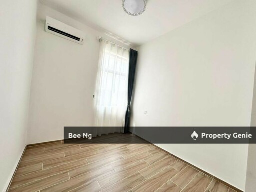 Taman Damansara Aliff @ Tampoi End Lot  Storey Terrace