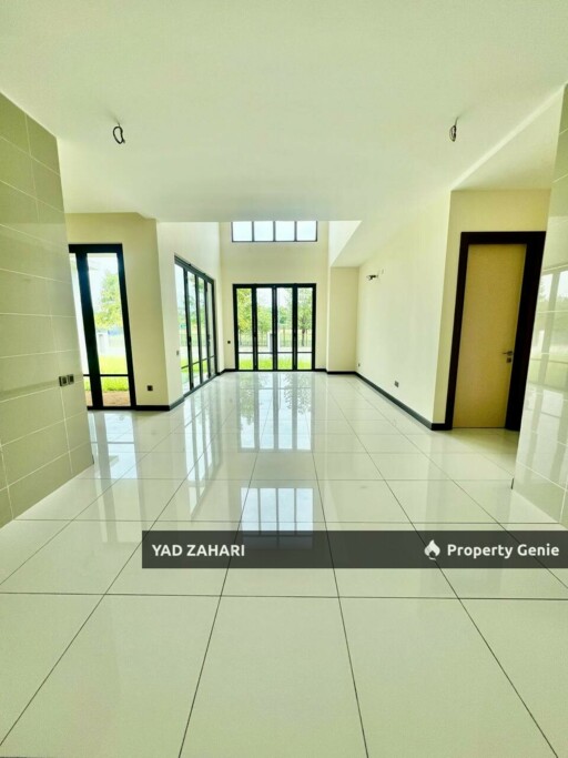 Anggun Kirana, Shah Alam | 3-Storey Superlink 6 Bedrooms | RM2.5M - Facing Open, Corner Lot & with Private Lift