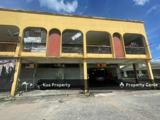2 adjoining 2 storey shop with ready tenant at Kuching Serian Road 35 mile / Batu 35 Jalan Penrissen