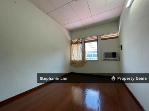 Double Storey Terrace in Island Glades