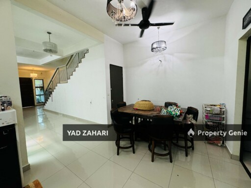 Aster Grove, Shah Alam | 3-Storey Superlink 5 Bedrooms | RM1.1M - Freehold, Below MV & Spacious Parking
