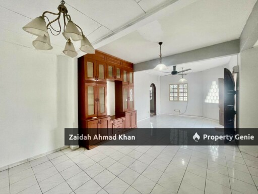 Double Storey SS 19 Subang Jaya Corner Lot Extended Hot Area For Sale