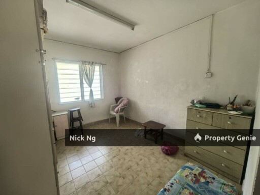 Rent Flat Jalan Tengah Bayan Lepas Near Schools and Shopping