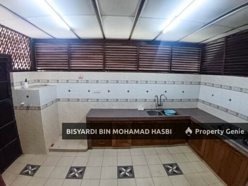 Renovated Corner Lot 2.5 Storey Superlink at Precint 16, Putrajaya