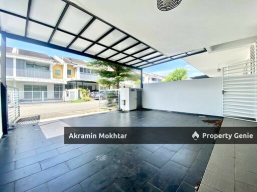 FREEHOLD & RENOVATED | Double Storey Terrace@Nadayu 92, Kajang