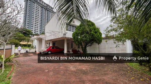Exclusive 8,250sq.ft Corner Single Storey Bungalow with Large Land in The Heart of Seksyen 16 Petaling Jaya.