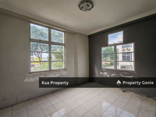 Matang Jaya 1st Floor Shophouse / Apartment For Sale  Located at Matang Jaya