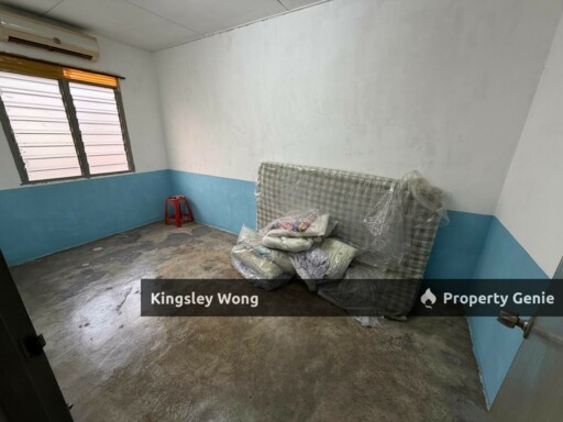 Klebang Jaya Double Storey Terrace House Move In Condition Empty Land at Back 5 min to Mall Schools