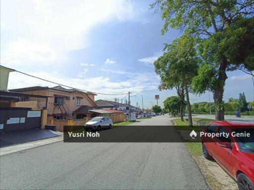Double Storey Terrace House : Corner Lot USJ 9, Subang Jaya