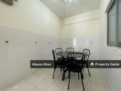 PUTRA PLACE CONDOMINIUM 1000sf LOW FLOOR BAYAN LEPAS