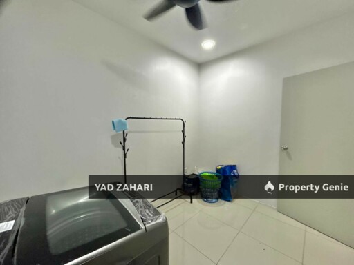 Rentak Perdana, LBS Alam Perdana, Puncak Alam | 2-Storey Terrace 4 Bedrooms | RM450K - Semi Furnished with Good Condition and Gated Guarded