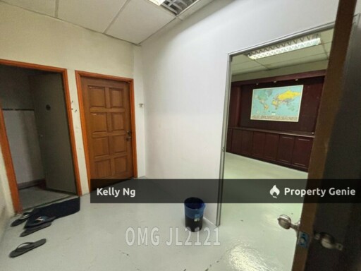 Semi-D Factory With Office At Pandamaran Klang For Rent