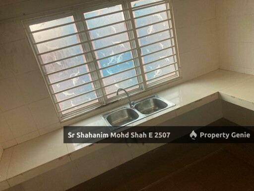 THREE STOREY TERRACED HOUSE FOR SALE - TAMAN AMAN PERMAI