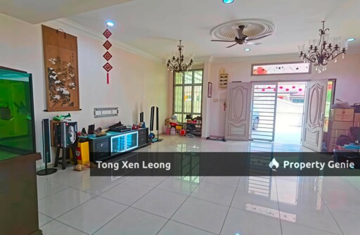 Spacious 5-Bedroom Corner Lot In Melaka, Partially-Furnished