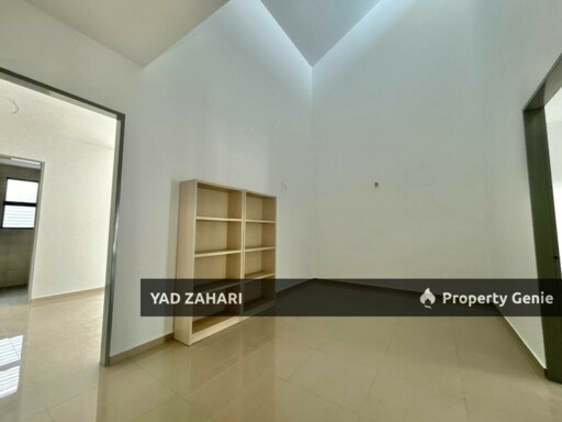 Balcony with View & Semi Furnished @ Lambaian Dua Residence, Kajang