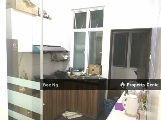 Larkin/M condo/3bedroom fully furnish/lower market price