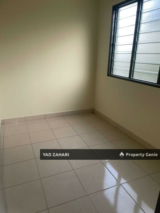Jalan Lombong Perak, Shah Alam | Single Storey Terrace 4 Bedrooms | RM475K - Freehold and Near Mall