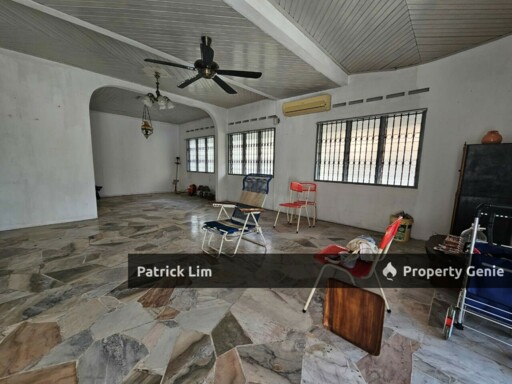 FREEHOLD Semi-D @ Bukit Beruang | 3,200 sqft | Only RM698K