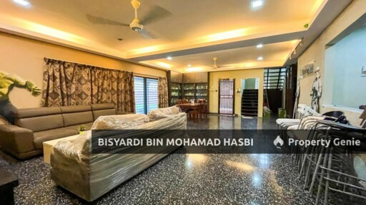 Old Bungalo Two Storeys Prime Location In Section 14, Petaling Jaya.