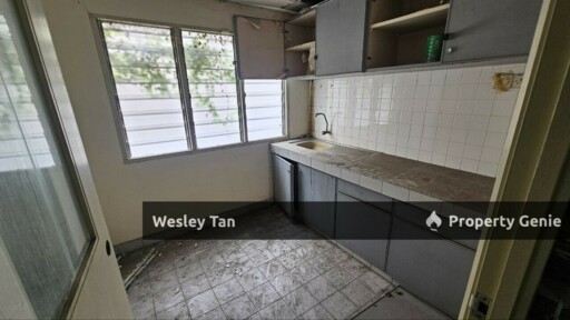 Melaka Raya 3 Commercial Adjoining Shops 66x70 Main Road with Parking