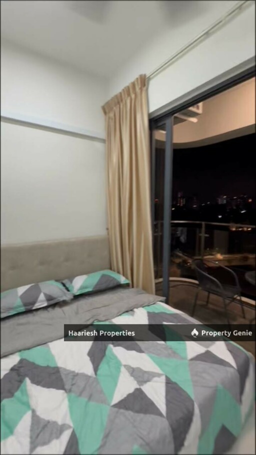 BayPoint @ Country Garden Room for Rent
