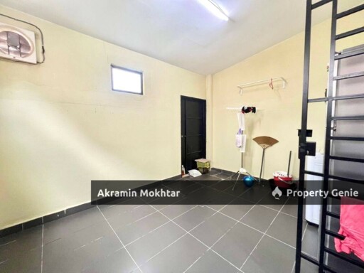 Freehold & Renovated | [End Lot] Double Storey, Taman Koperasi Cuepacs @ Kajang