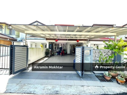 Freehold, Fully Extended & Renovated | Double Storey Jalan Putra Indah, Putra Height Subang Jaya