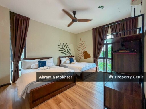 Renovated & Fully Furnished | 3 Storey Bungalow Kristal Court Seksyen 7, Shah Alam