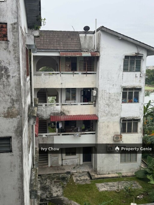 Perling Flat for Sale