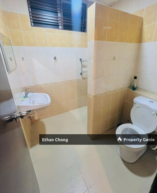 Fully Furnished 3 Storey Terrace House for Rent at Taman Pelangi Subang, Shah Alam