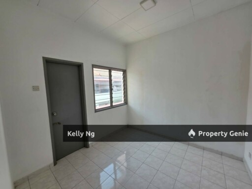 Double Sty House FACING NO HOUSE At Bandar Puteri Klang For Sale