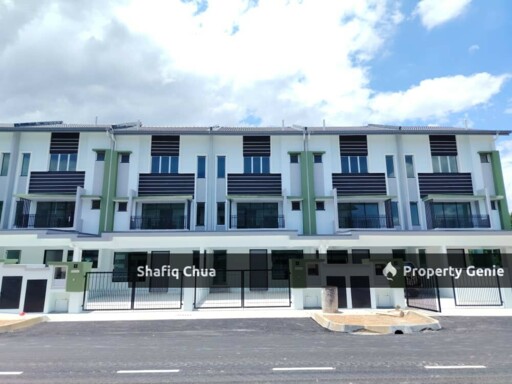 Brand New 3 Storey Terrace House @ Antara Gapi Serendah