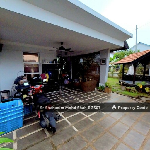 Corner Lot Double Storey Semi-D Cluster, Bayu Suria , Bandar Puncak Alam , Selangor