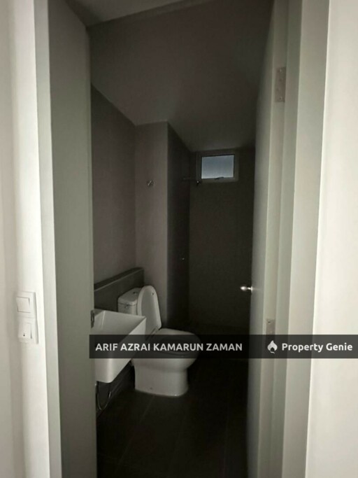 [Partly Furnished] Lakefront Residence @ Cyberjaya | 3R2B | RM2,100/month