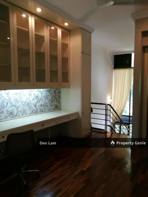 dato keramat KL 3 sty link house for sale !!