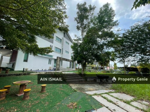 [RENOVATED &CORNER] BUNGALOW 3STOREY TAMAN FOREST HILL, PELINDUNG - TOK SIRA, KUANTAN